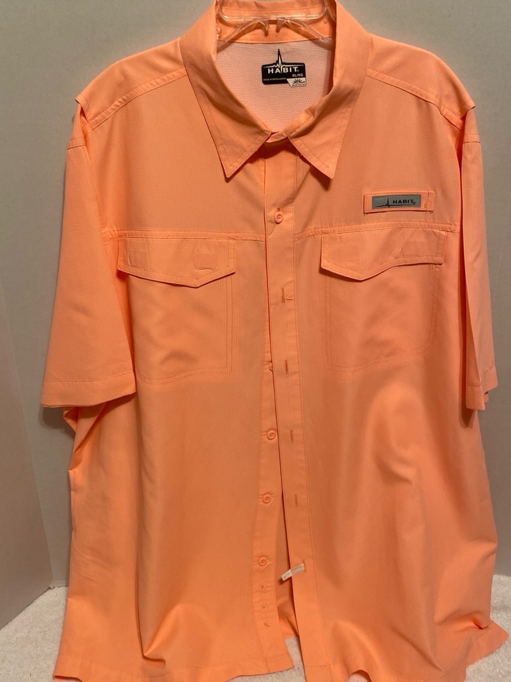 Fishermen Men’s Short-Sleeve Button-Up Shirt in Peach